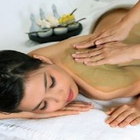 Massage body trà xanh