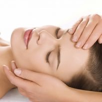 Massage mặt cơ bản